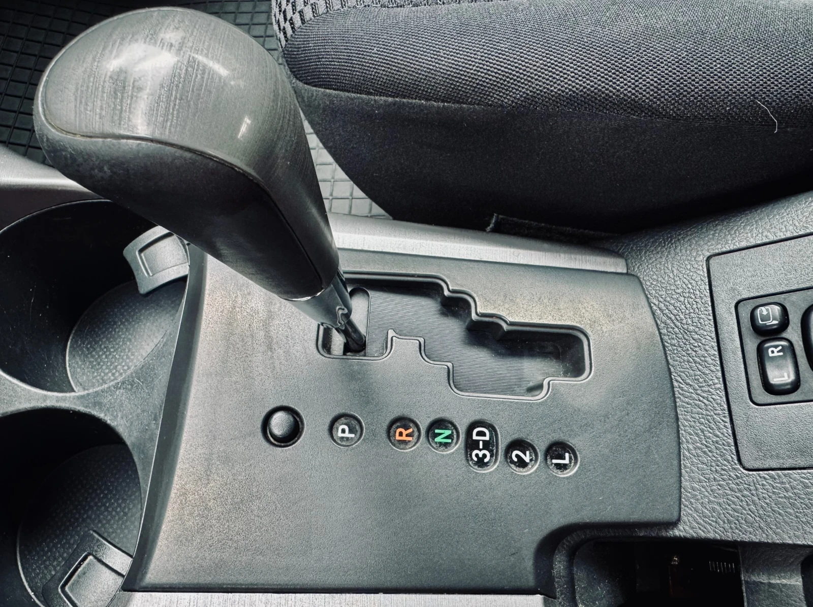 Toyota Rav4 2.0vvt  4x4 AUTOMATIC , снимка 7 - Автомобили и джипове - 55656418