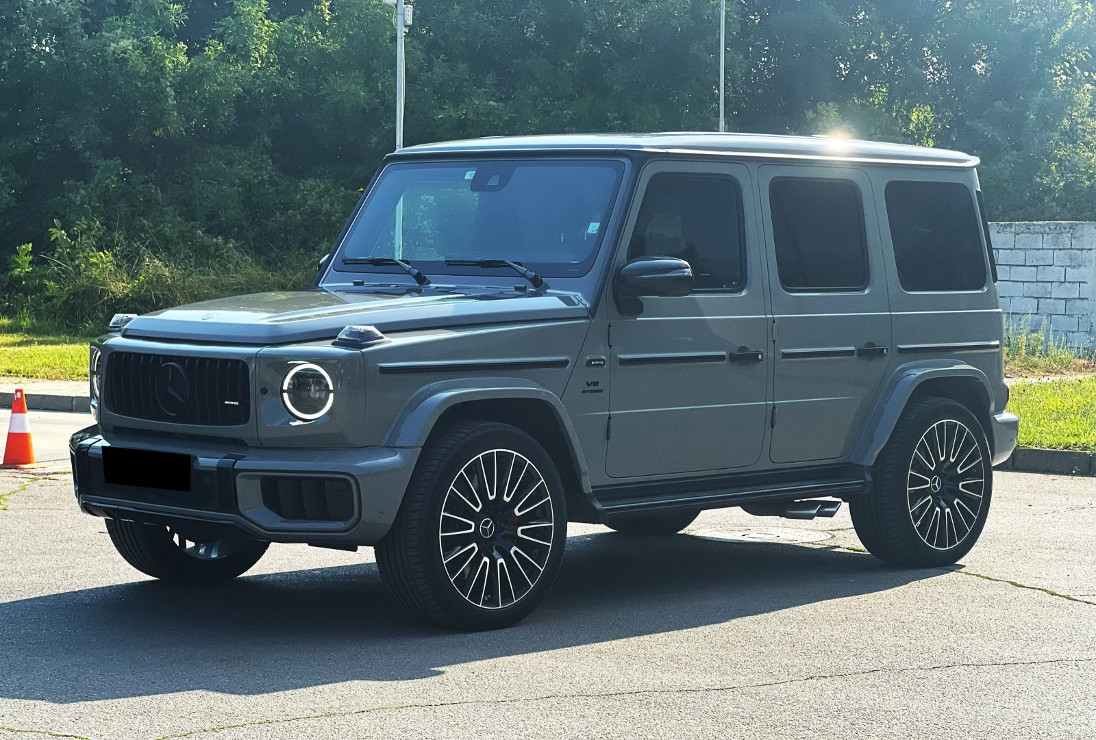 Mercedes-Benz G 63 AMG NIGHT / MANUFAKTUR / BURM / MULTIBEAM / 360 / , снимка 3 - Автомобили и джипове - 55800543