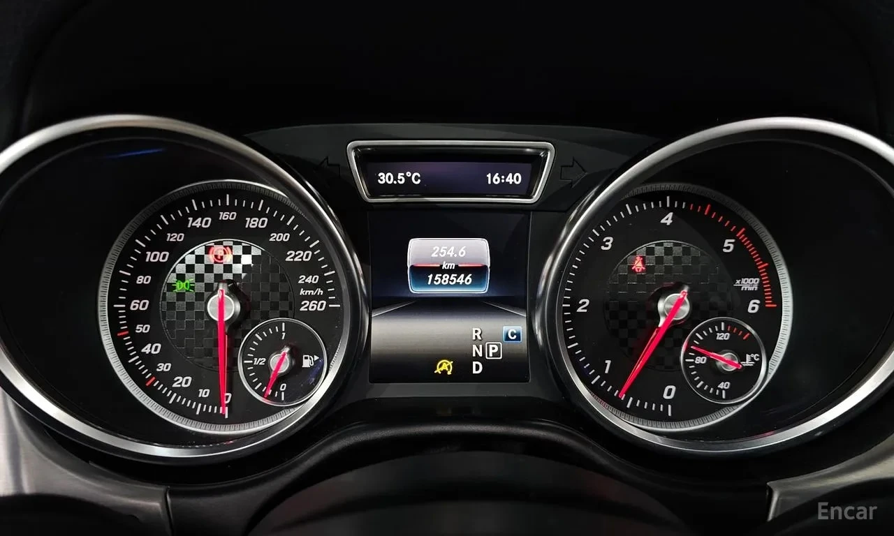 Mercedes-Benz GLE 350 * 4MATIC Coupe * ТЕЛЕВИЗОРИ * 360 * ПАНОРАМА, снимка 8 - Автомобили и джипове - 55990998