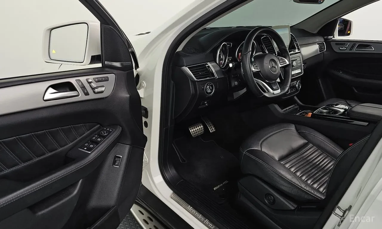 Mercedes-Benz GLE 350 * 4MATIC Coupe * ТЕЛЕВИЗОРИ * 360 * ПАНОРАМА, снимка 10 - Автомобили и джипове - 55990998