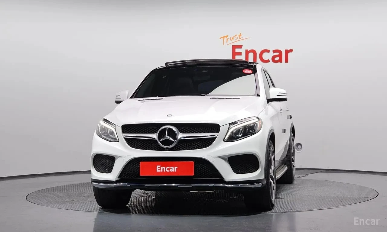 Mercedes-Benz GLE 350 * 4MATIC Coupe * ТЕЛЕВИЗОРИ * 360 * ПАНОРАМА, снимка 3 - Автомобили и джипове - 55990998