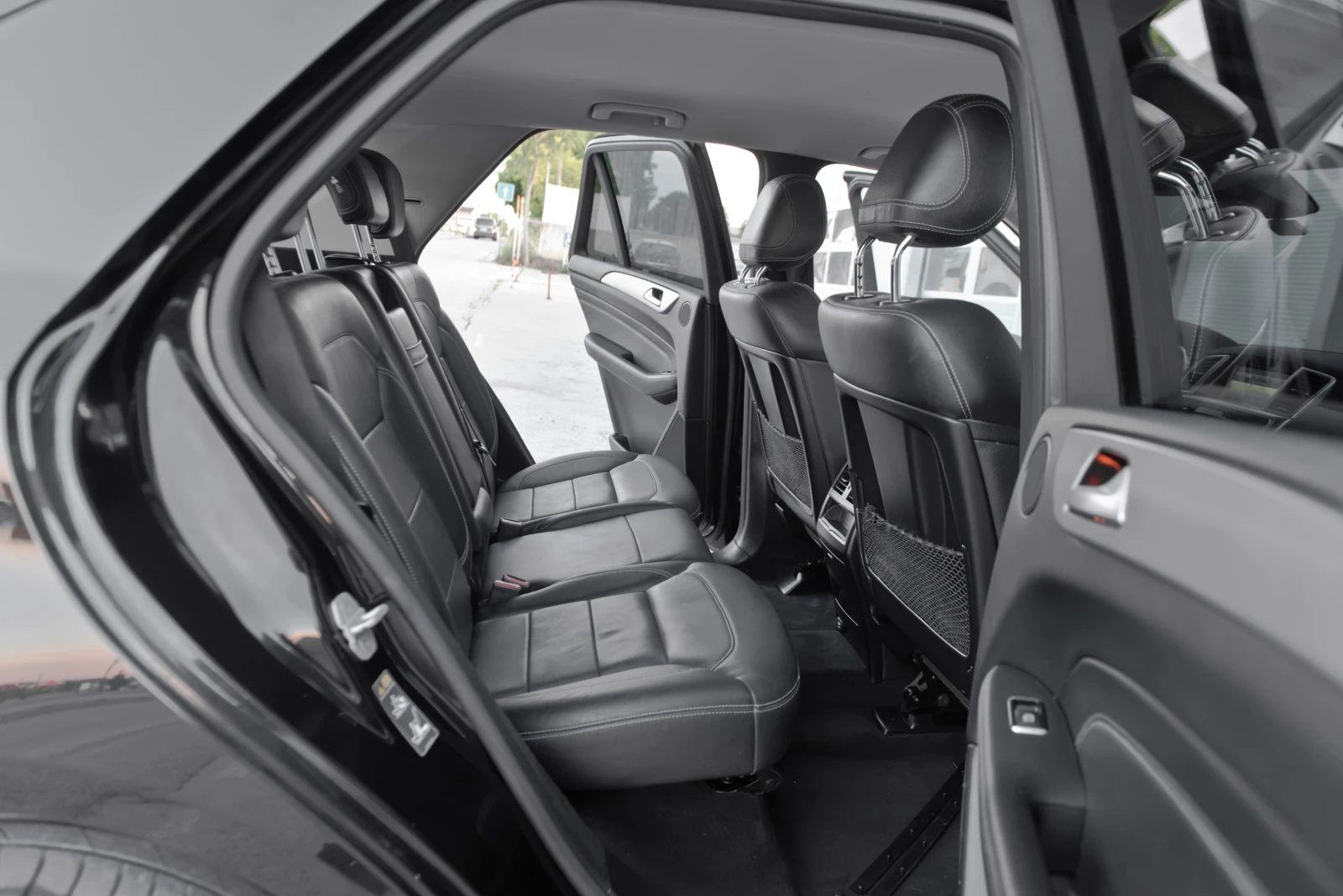 Mercedes-Benz ML 350 CDI* AMG* , снимка 10 - Автомобили и джипове - 56254015