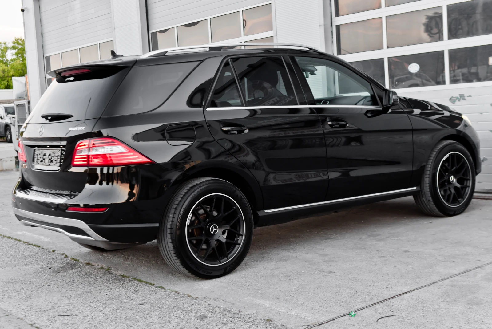 Mercedes-Benz ML 350 CDI* AMG* , снимка 6 - Автомобили и джипове - 56254015