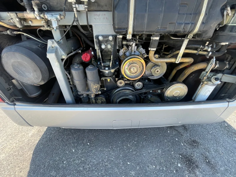 Mercedes-Benz Tourismo Ръчна кутия 52 места, снимка 17 - Бусове и автобуси - 51315656