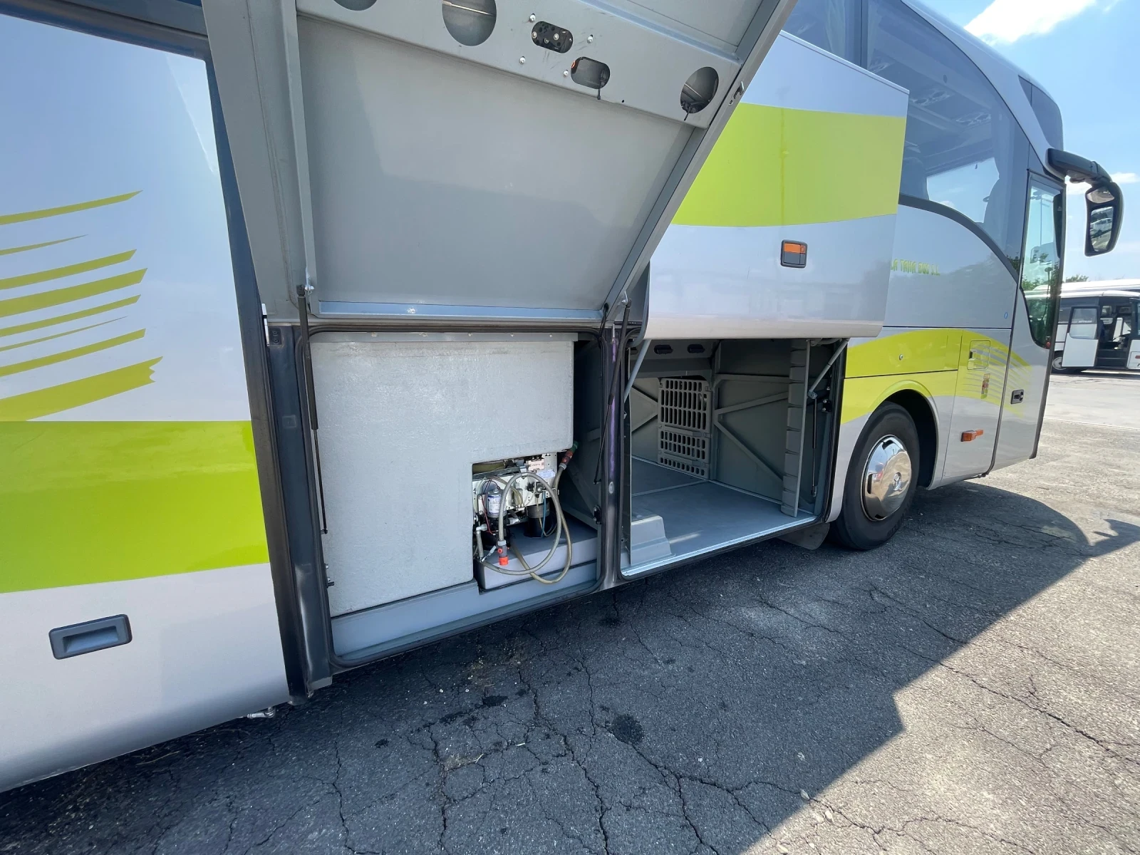 Mercedes-Benz Tourismo   52  | Mobile.bg   14