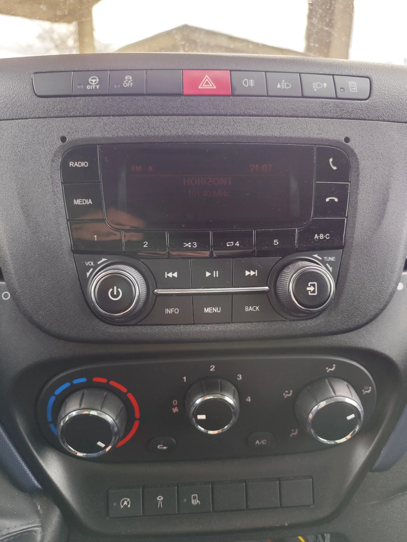 Iveco 35s16 2300 | Mobile.bg � ����������� 9