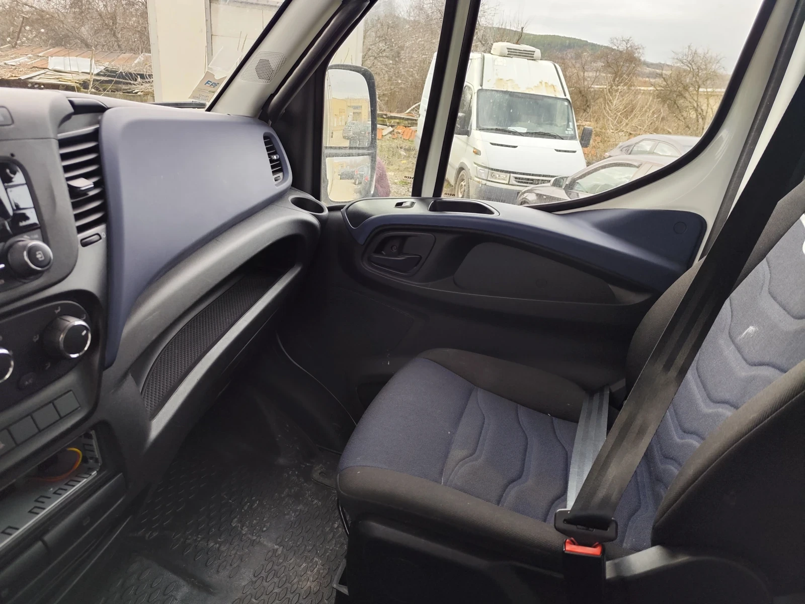 Iveco 35s16 2300 | Mobile.bg � ����������� 7