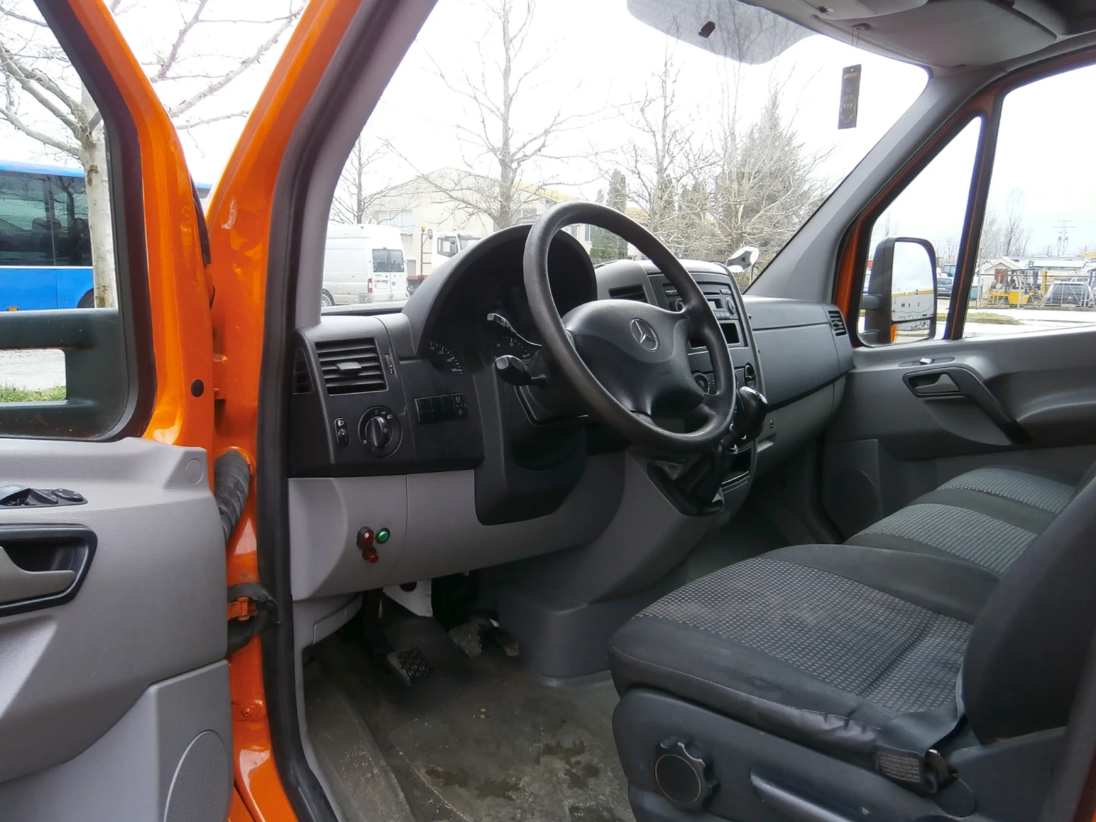 Mercedes-Benz Sprinter 518 3, 5t* V6* 140x, km* 4, 50m* 6skorosti* 2-na guma* | Mobile.bg � ����������� 8