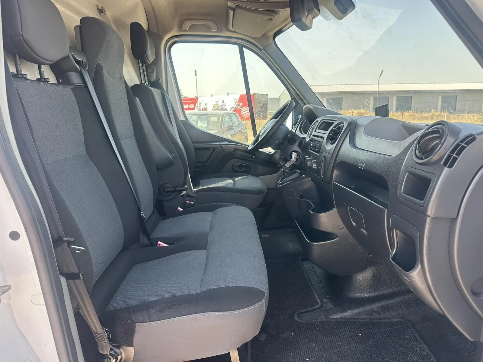 Renault Master, снимка 9 - Бусове и автобуси - 55838972