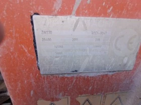 Челен товарач Hitachi 330, снимка 3