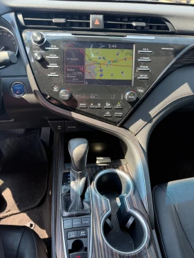 Toyota Camry 2.5Hybrid AVTOMAT/NAVI/KOJA/KAMERA EURO , снимка 14