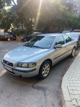Volvo S60 D5 | 215hp | Обслужена и много гледана , снимка 1