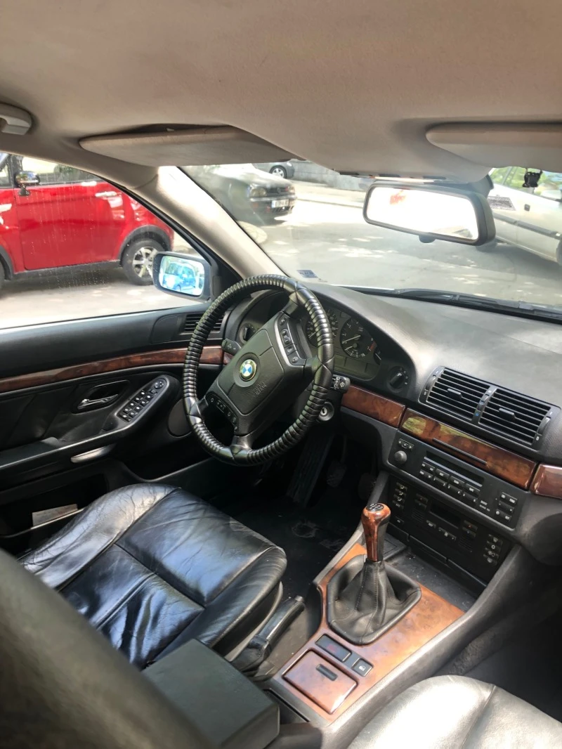 BMW 520, снимка 6 - Автомобили и джипове - 47953188