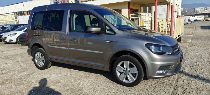 VW Caddy 2.0D-19г5места, снимка 9 - Автомобили и джипове - 48728228