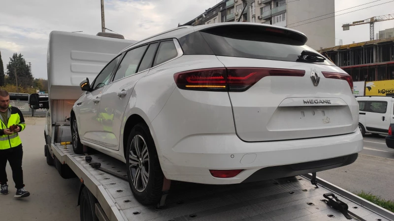 Renault Megane 1.5 dci, снимка 5 - Автомобили и джипове - 52367270