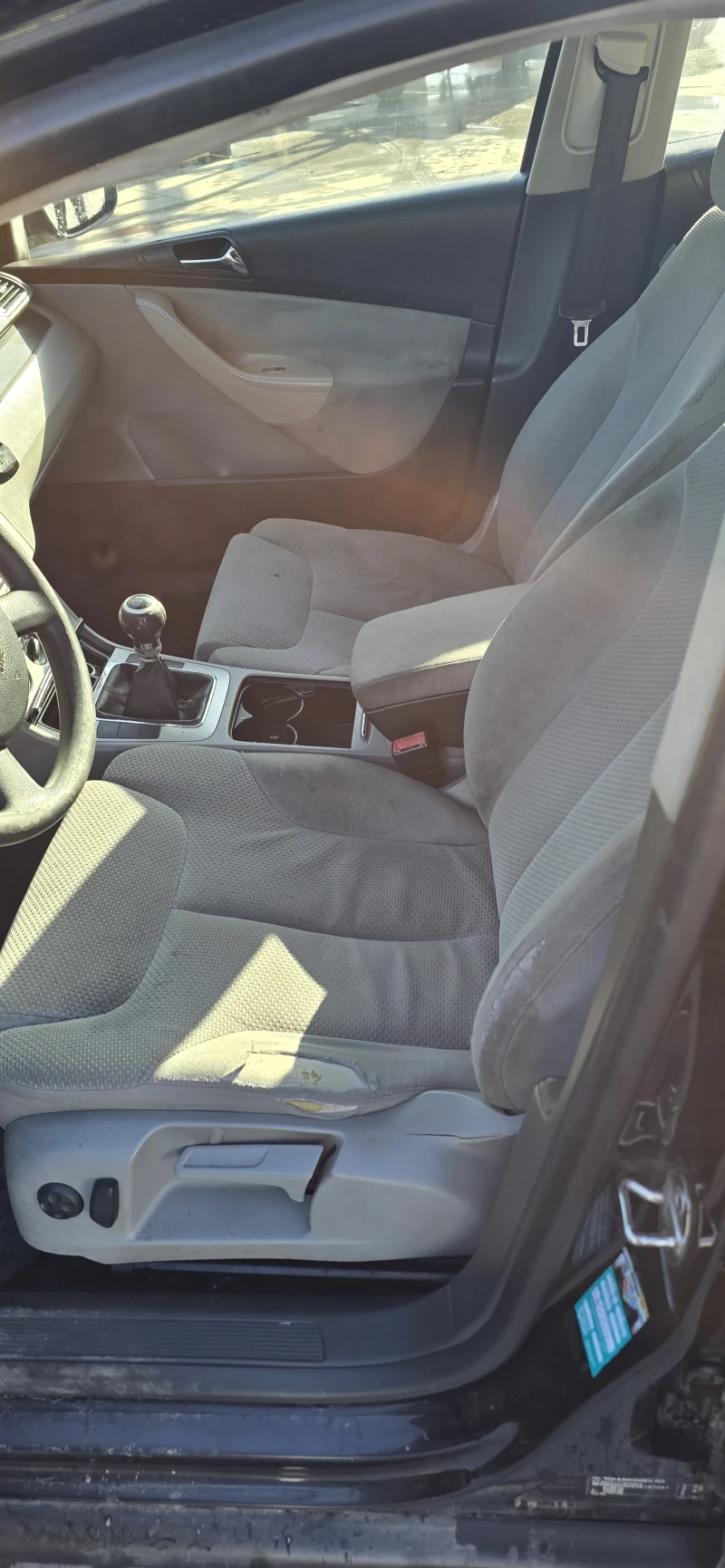 VW Passat 6, снимка 8 - Автомобили и джипове - 52429507