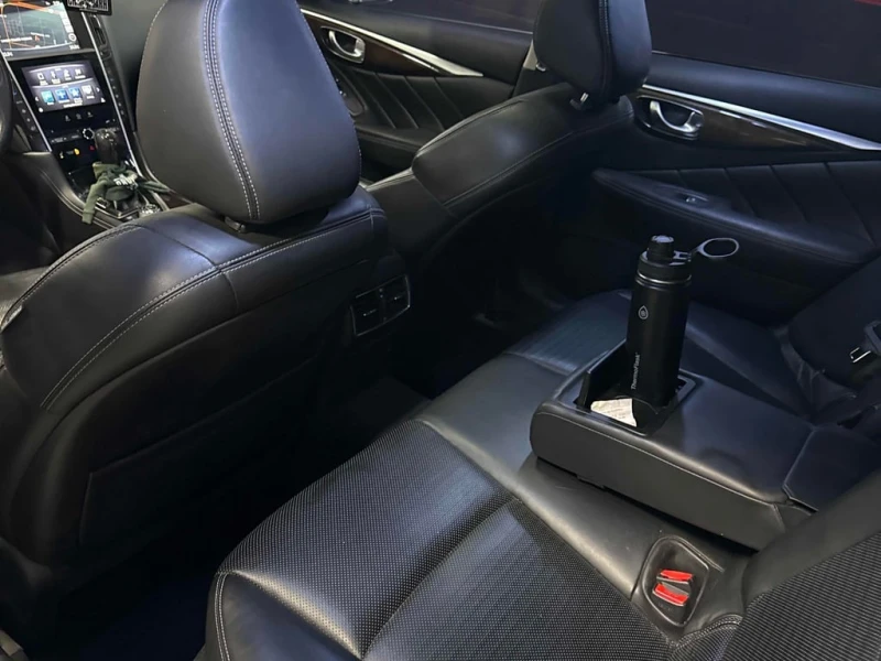 Infiniti Q50 * Red Sport 400 * CARFAX * БЕЗ ПЪРВОНАЧАЛНА ВНОСКА, снимка 10 - Автомобили и джипове - 52908357