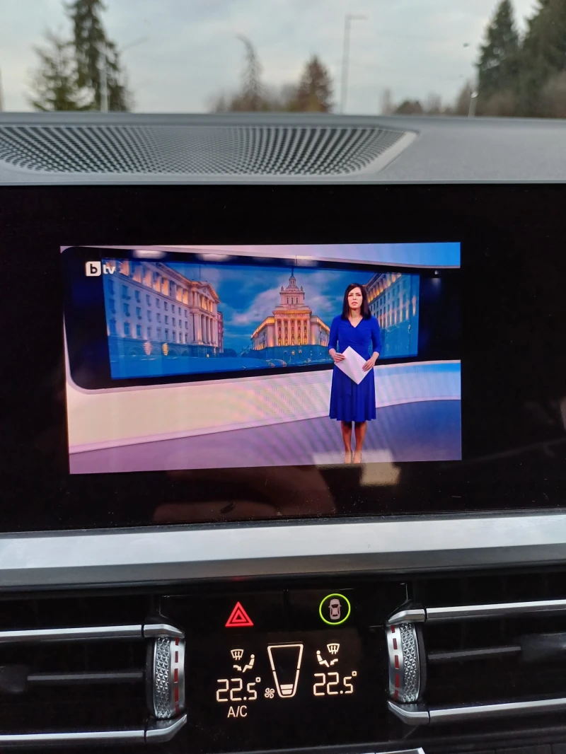 BMW 320 xdrive mild hybrid, снимка 13 - Автомобили и джипове - 53124933