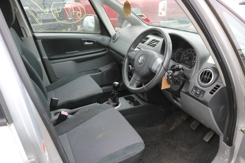 Suzuki SX4 1.6 НА ЧАСТИ, снимка 9 - Автомобили и джипове - 35898477