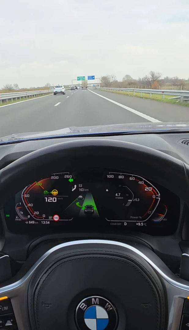 BMW 320 xdrive mild hybrid, снимка 12 - Автомобили и джипове - 53124933