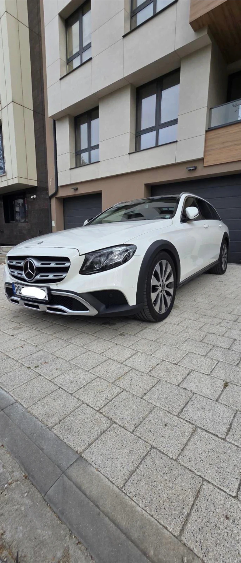 Mercedes-Benz E 220 Allterein E220 4MATIC , снимка 2 - Автомобили и джипове - 54997034