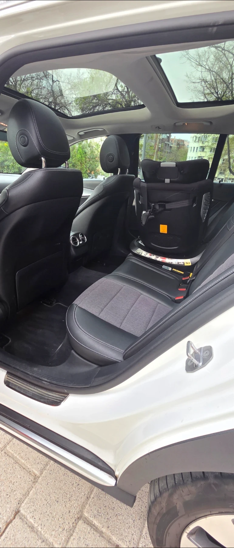 Mercedes-Benz E 220 Allterein E220 4MATIC , снимка 9 - Автомобили и джипове - 54997034