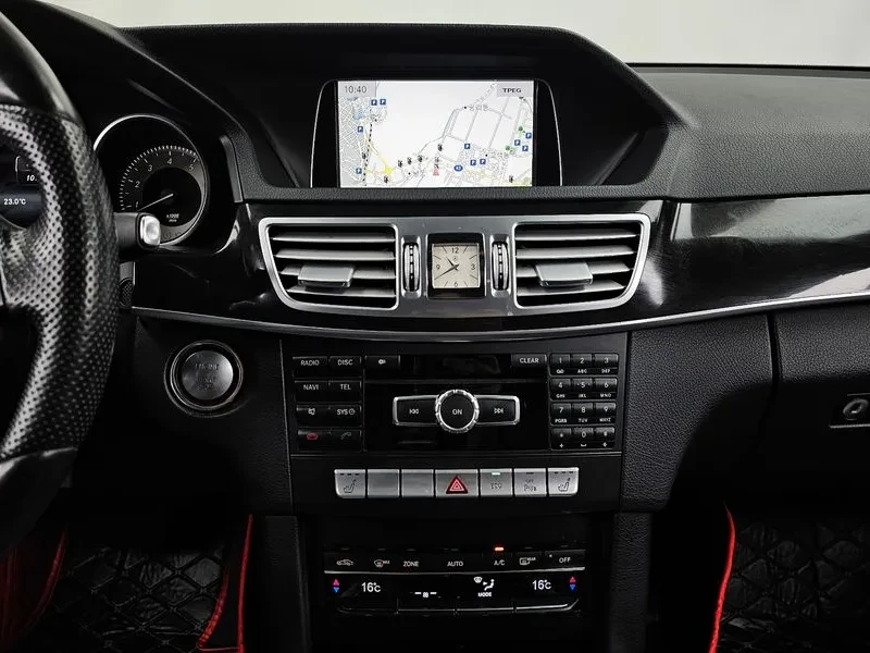 Mercedes-Benz E 300 4Matic Avantgarde - САМО 30% АВАНС, снимка 15 - Автомобили и джипове - 56002495