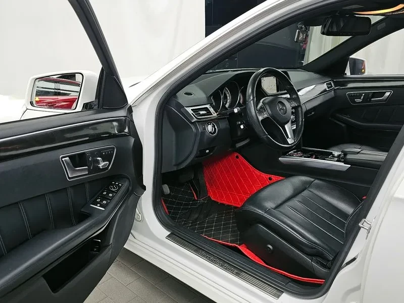 Mercedes-Benz E 300 4Matic Avantgarde - САМО 30% АВАНС, снимка 10 - Автомобили и джипове - 56002495