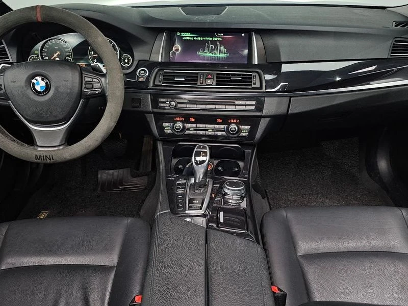 BMW 530 530d xDrive M Aero Dynamic| 258к.с., снимка 7 - Автомобили и джипове - 56289721