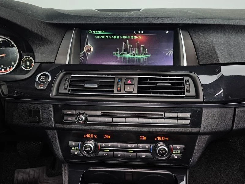 BMW 530 530d xDrive M Aero Dynamic| 258к.с., снимка 14 - Автомобили и джипове - 56289721