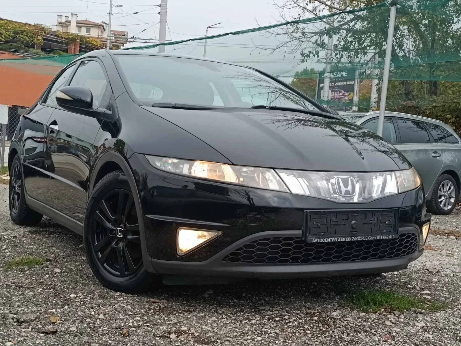 Honda Civic 1.8/140коня/Климатроник/6-скорости, снимка 1