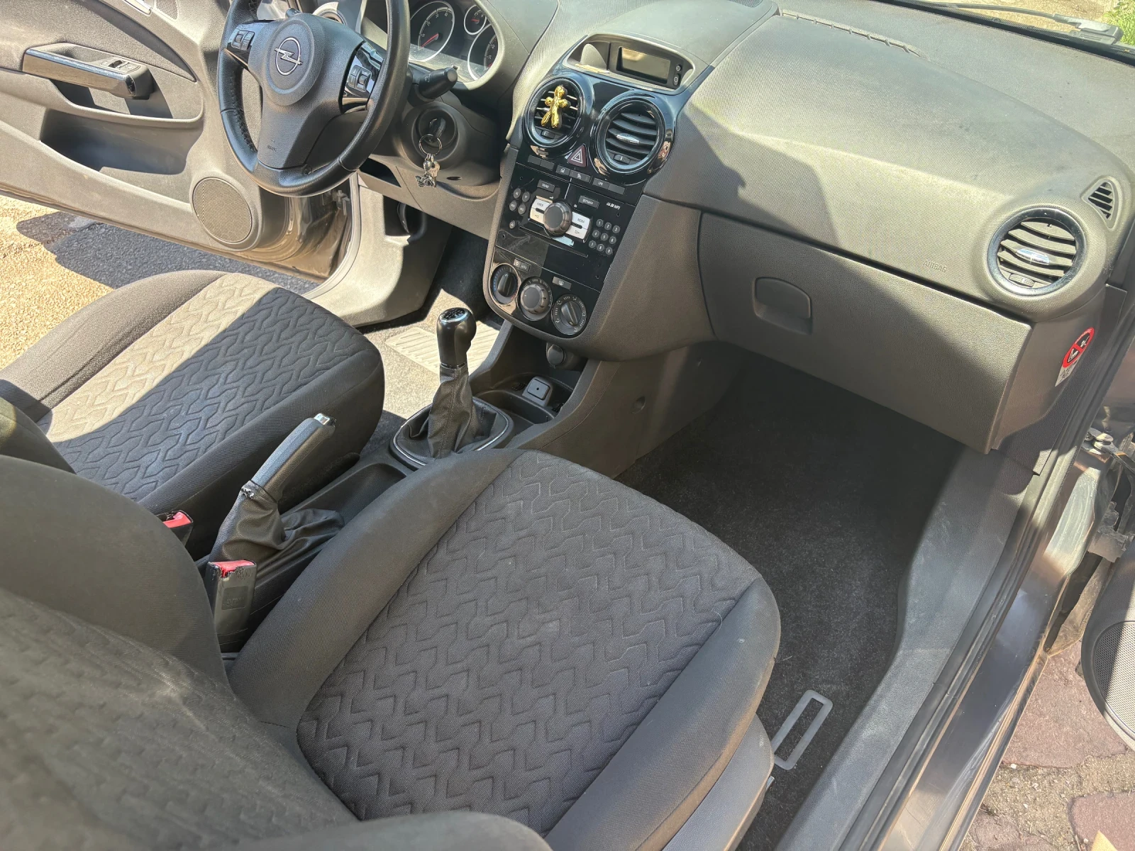 Opel Corsa  - изображение 8