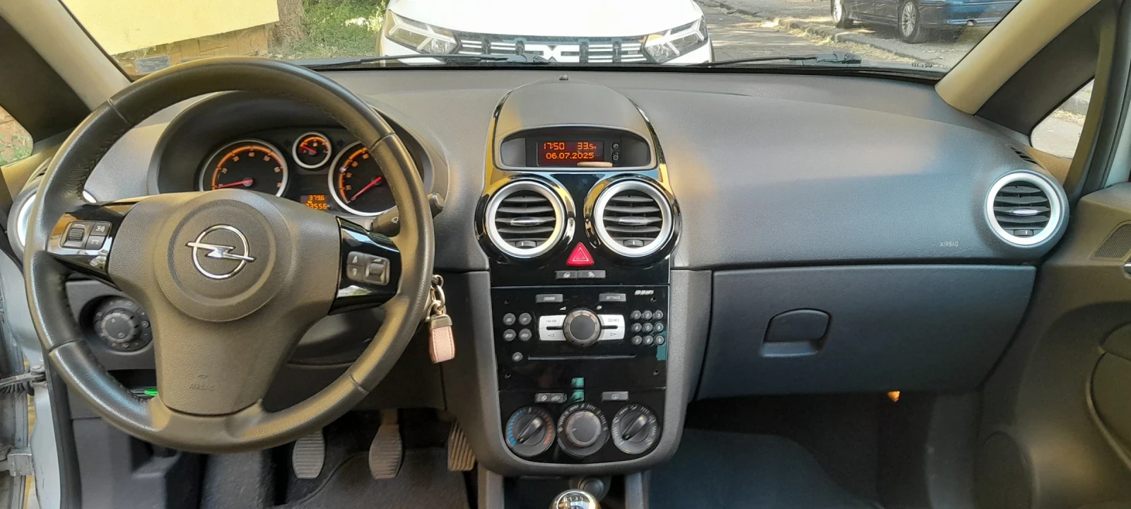 Opel Corsa 1.2 COSMO бензин - изображение 9