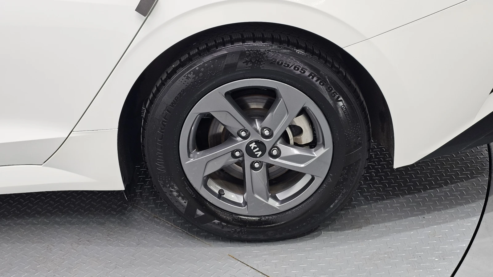 Kia K5 2.0LPI STANDARD | Mobile.bg   5