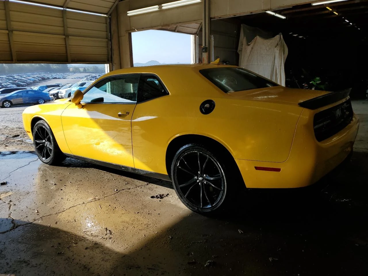 Dodge Challenger SXT - изображение 2