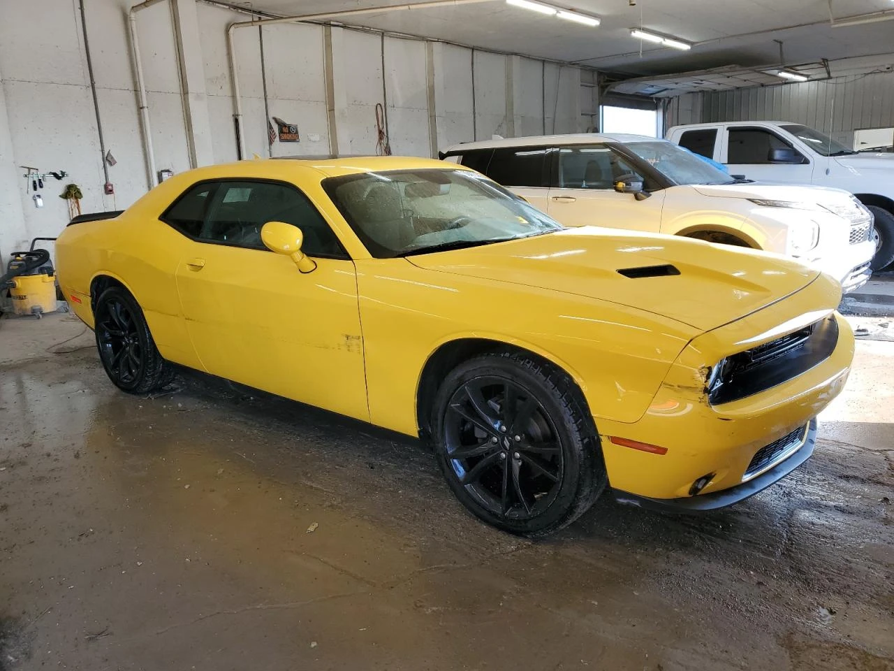 Dodge Challenger SXT - изображение 4