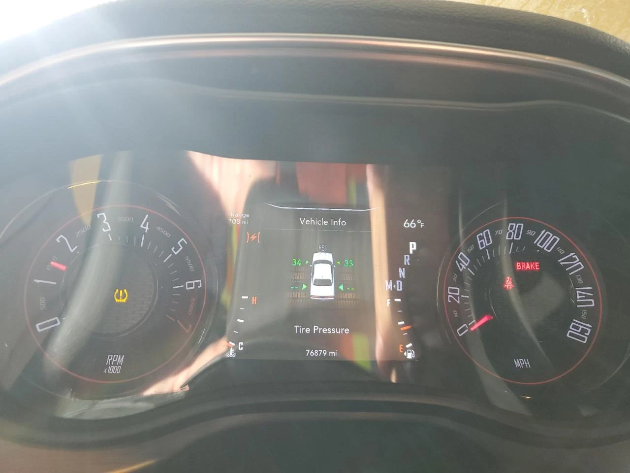 Dodge Challenger SXT - изображение 9