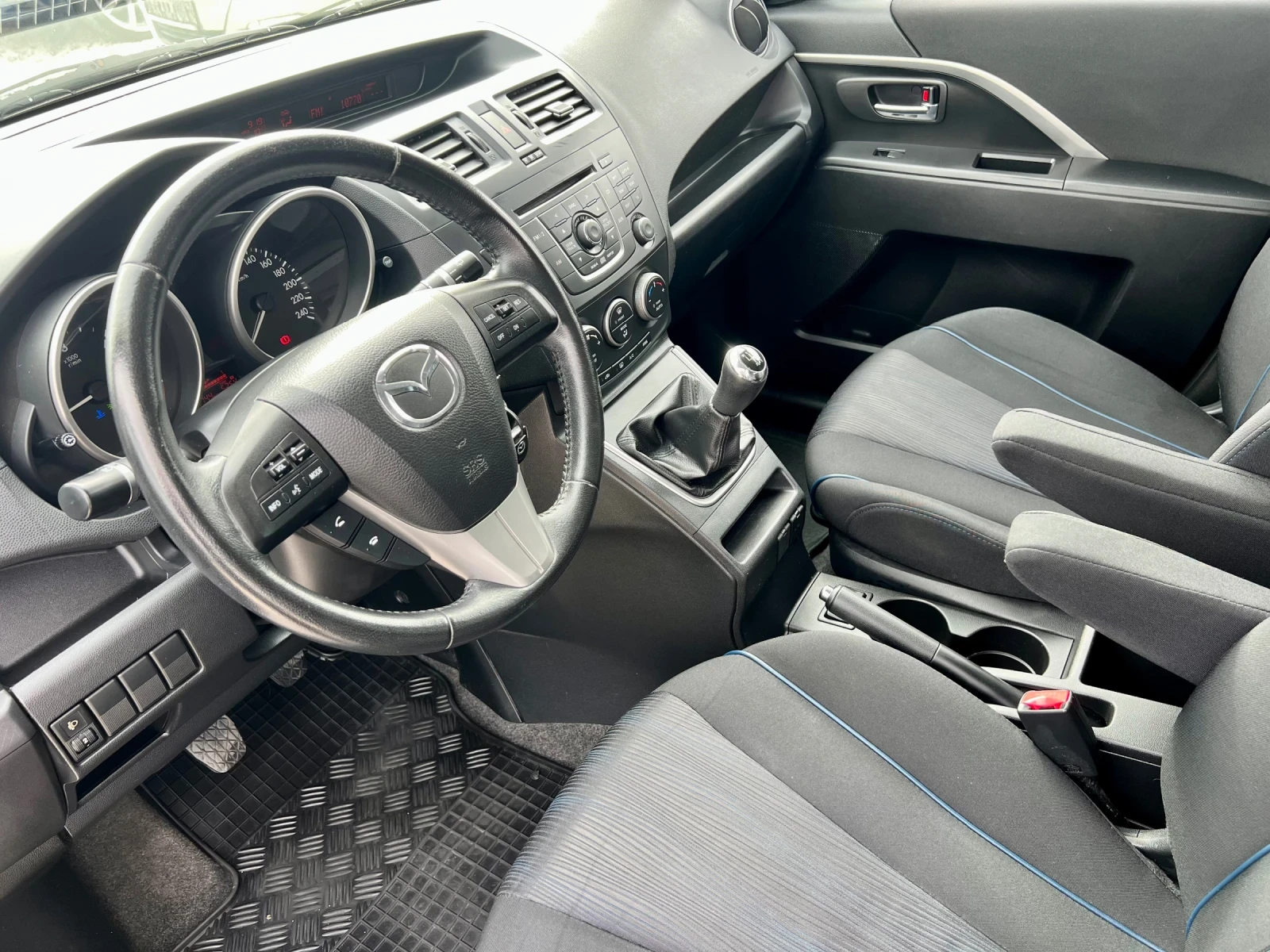 Mazda 5  - изображение 10