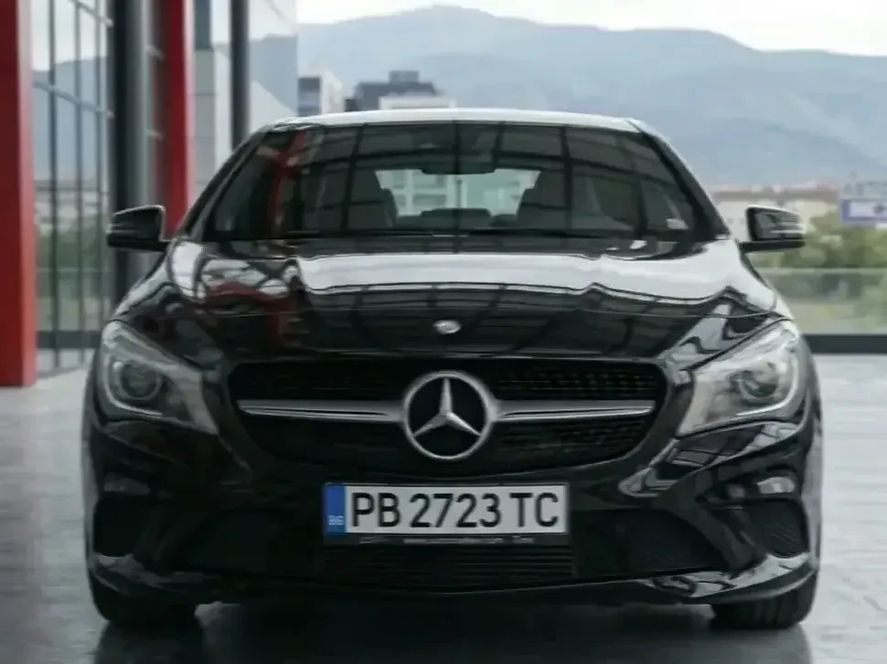 Mercedes-Benz CLA 220, снимка 2 - Автомобили и джипове - 53987116