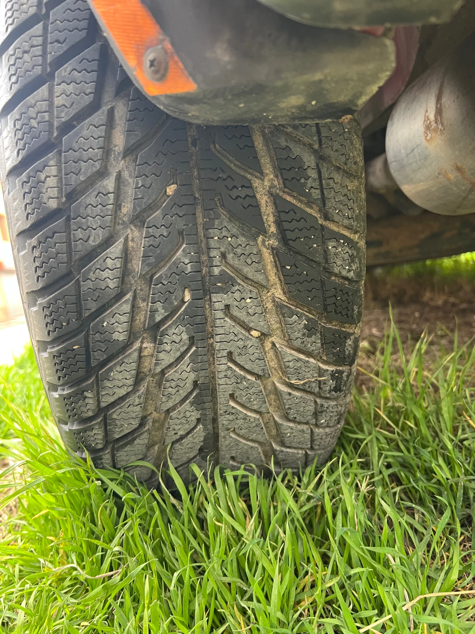 VW Golf Glof 1.6TD, снимка 13 - Автомобили и джипове - 54180988