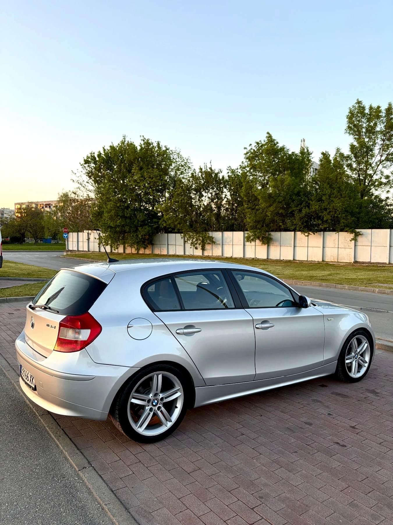 BMW 118, снимка 3 - Автомобили и джипове - 54476522