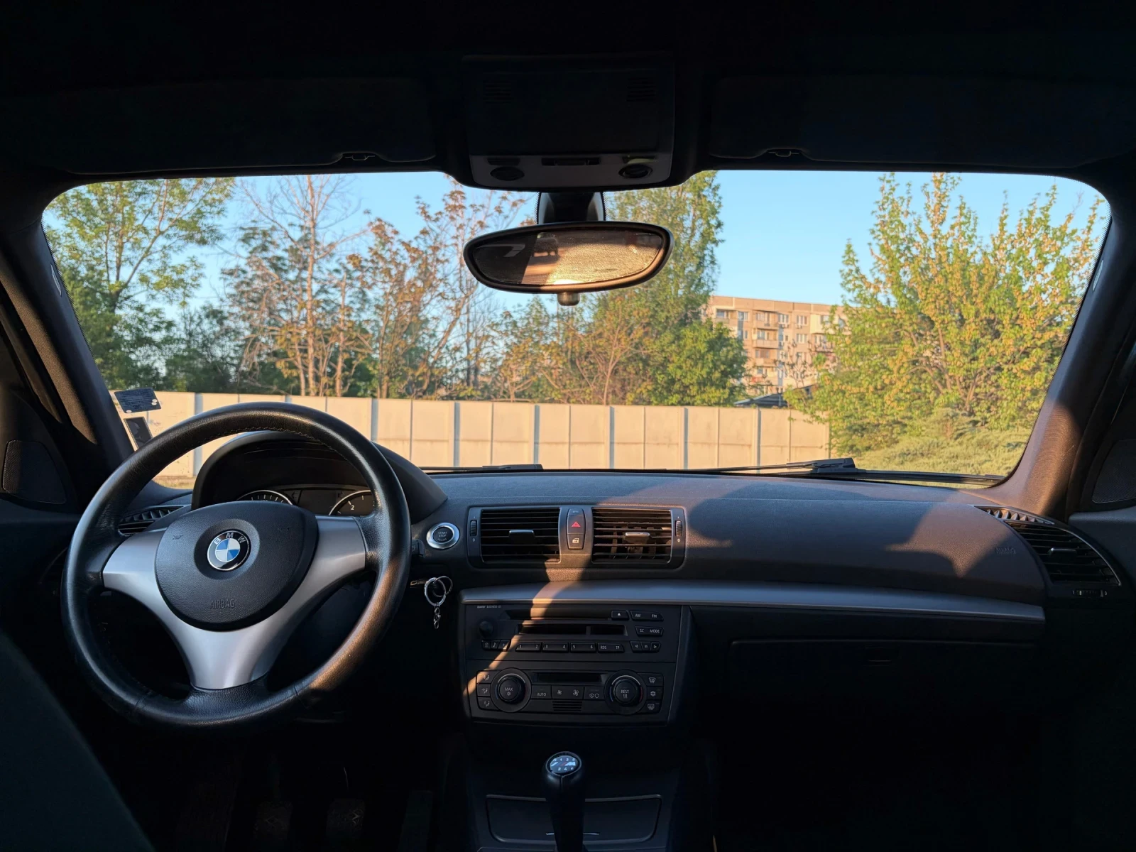BMW 118, снимка 10 - Автомобили и джипове - 54476522