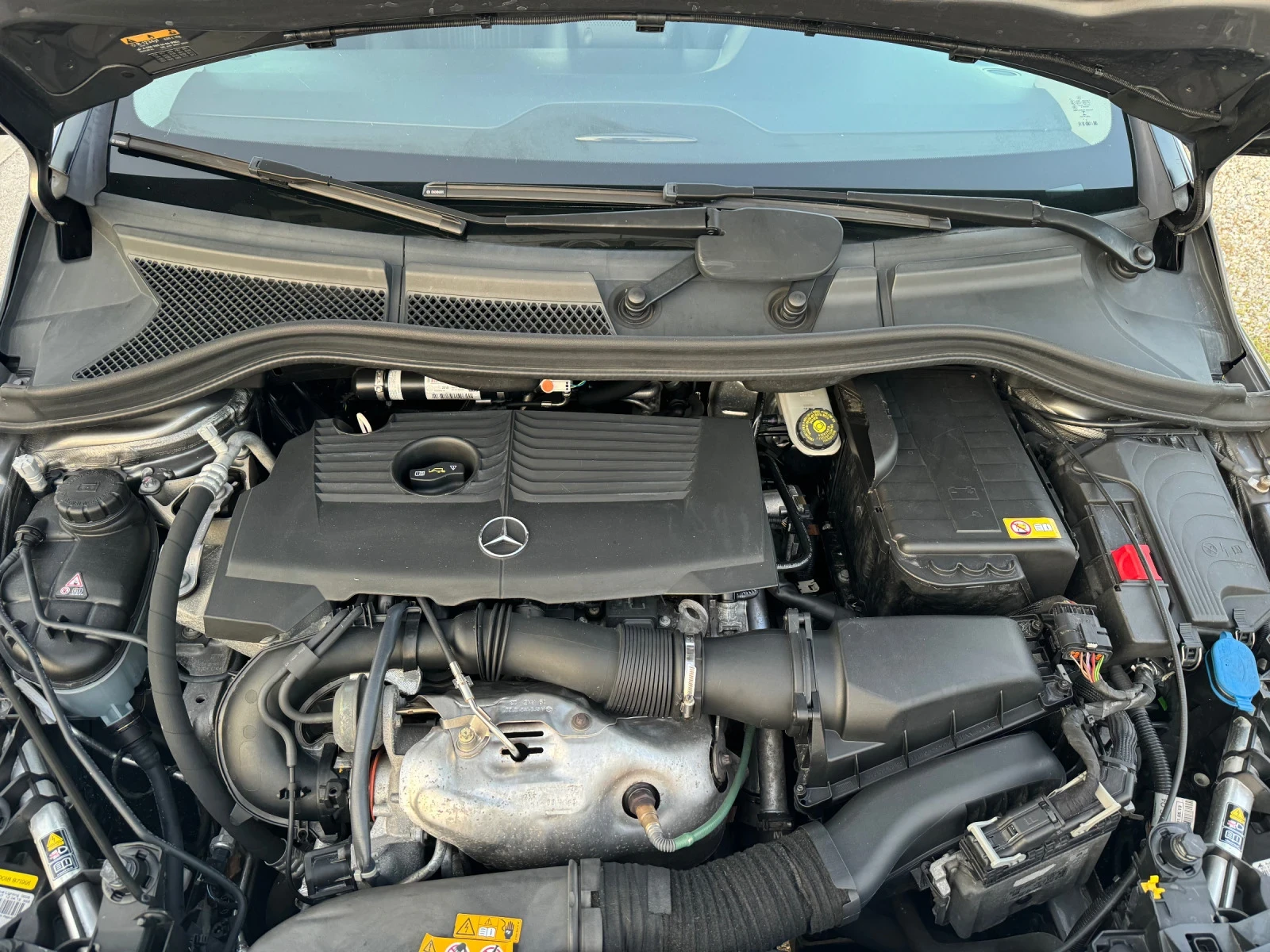 Mercedes-Benz B 180 ШВЕЙЦАРИЯ , Автомат , LED, снимка 15 - Автомобили и джипове - 54680929