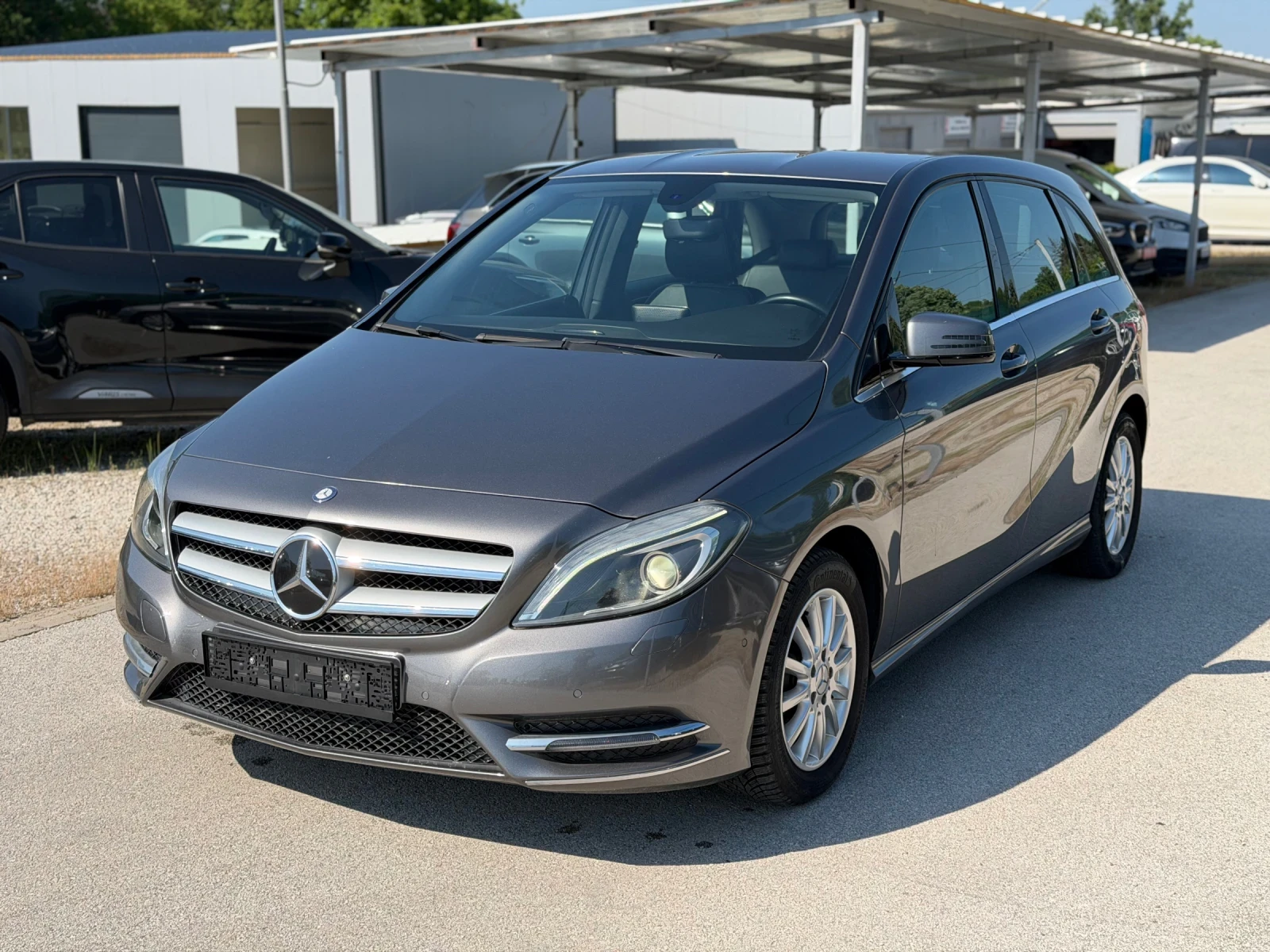 Mercedes-Benz B 180 ШВЕЙЦАРИЯ , Автомат , LED