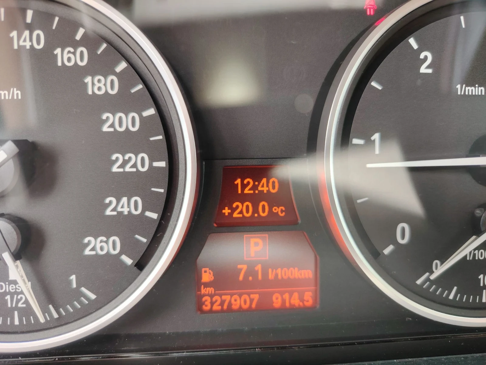 BMW 520 facelift, снимка 14 - Автомобили и джипове - 54764563