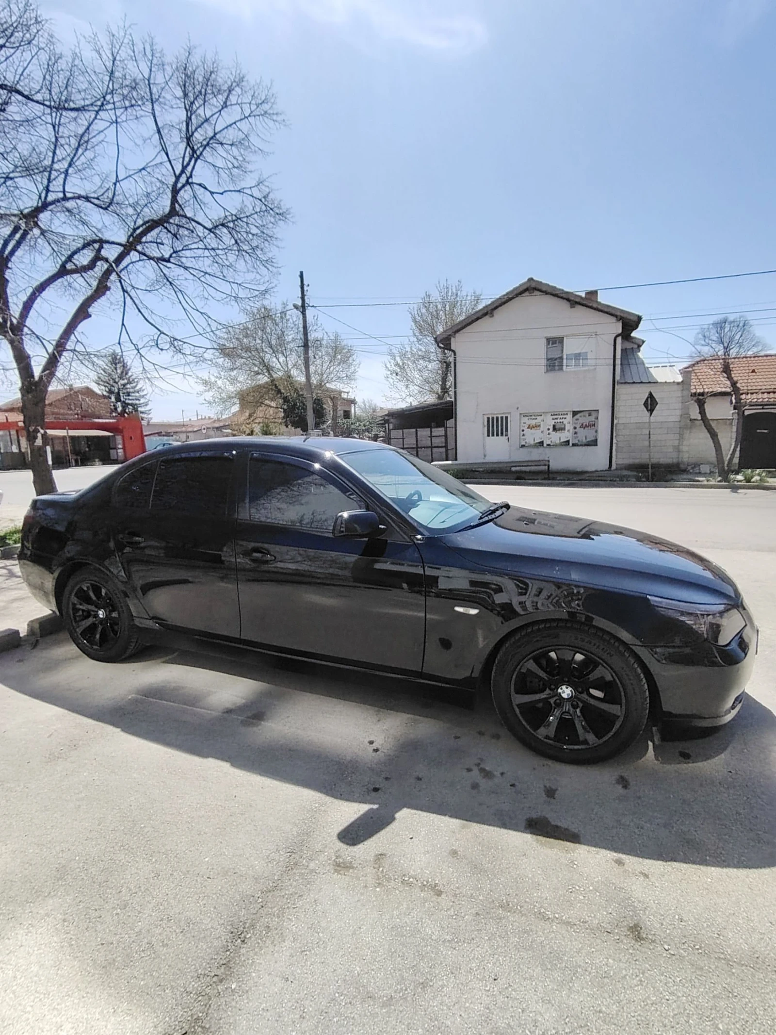BMW 520 facelift, снимка 3 - Автомобили и джипове - 54764563