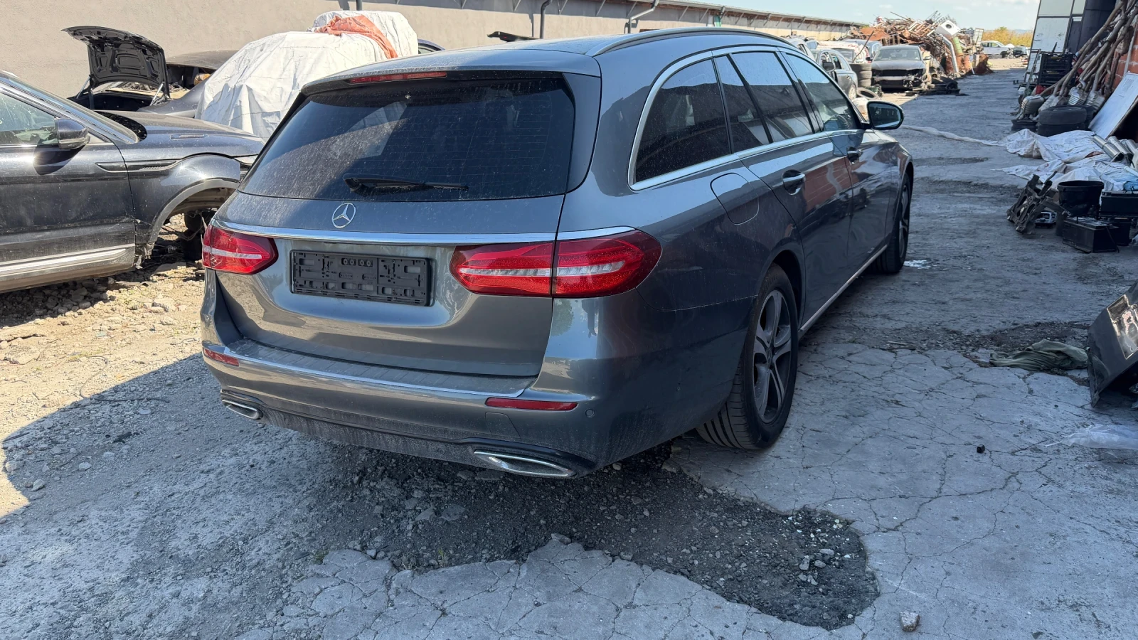 Mercedes-Benz E 200 | Mobile.bg � ����������� 4