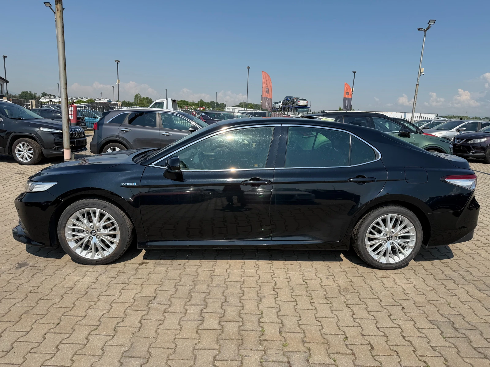 Toyota Camry 2.5Hybrid AVTOMAT/NAVI/KOJA/KAMERA EURO , снимка 9 - Автомобили и джипове - 54999337