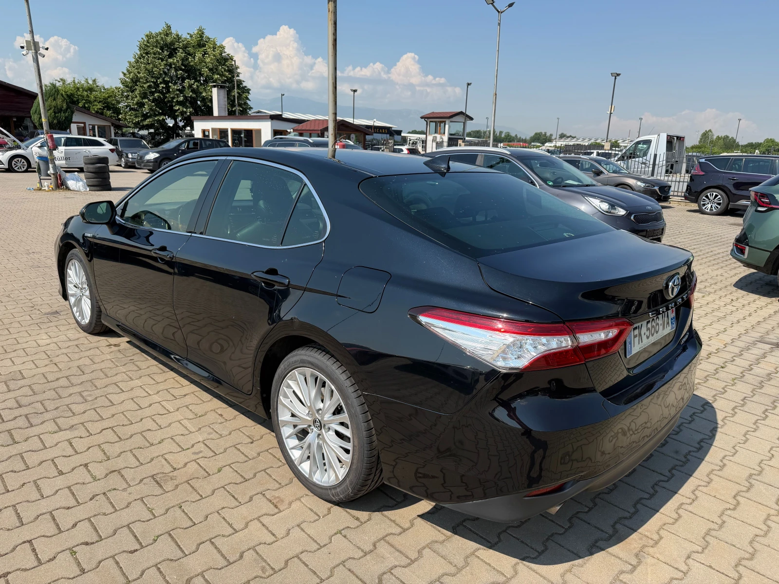Toyota Camry 2.5Hybrid AVTOMAT/NAVI/KOJA/KAMERA EURO , снимка 8 - Автомобили и джипове - 54999337
