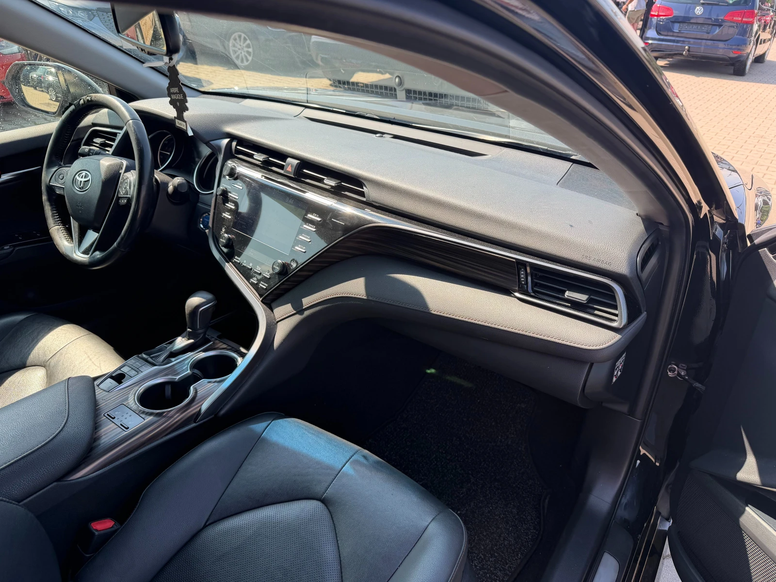 Toyota Camry 2.5Hybrid AVTOMAT/NAVI/KOJA/KAMERA EURO , снимка 11 - Автомобили и джипове - 54999337